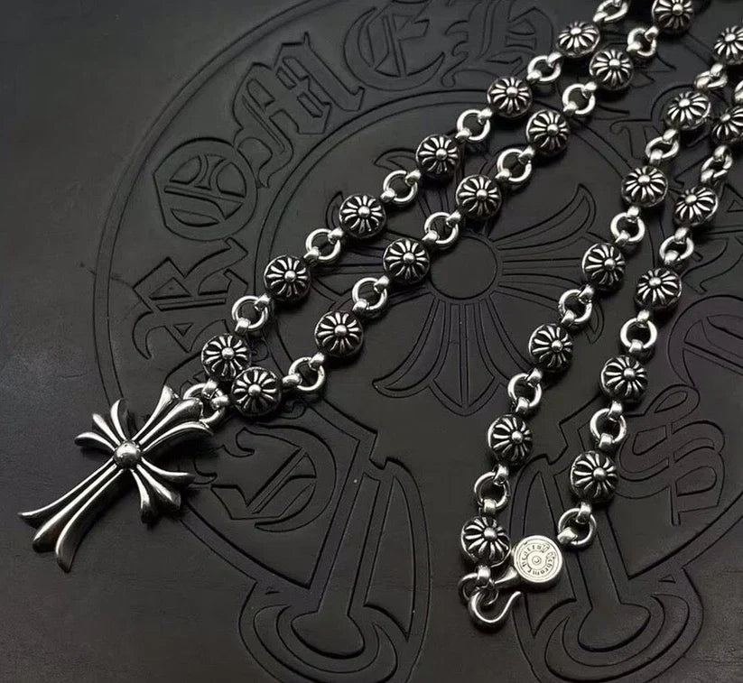 CH LOGO NECKLACE -9